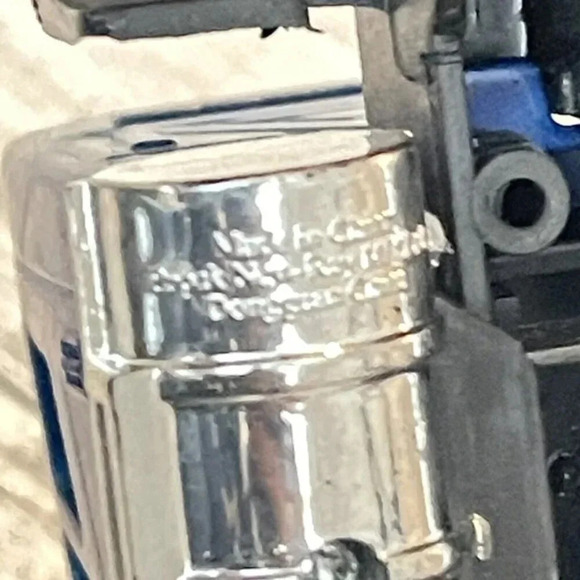 Dicast Semi Truck Blue - Picture 7 of 13